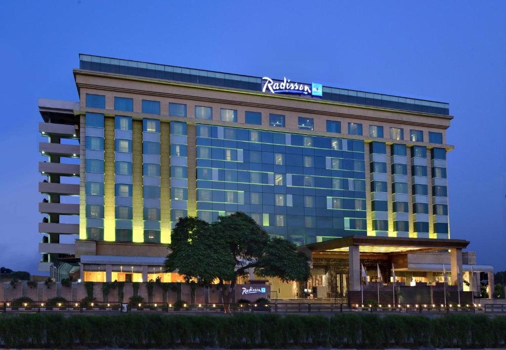 Airport to Hotel